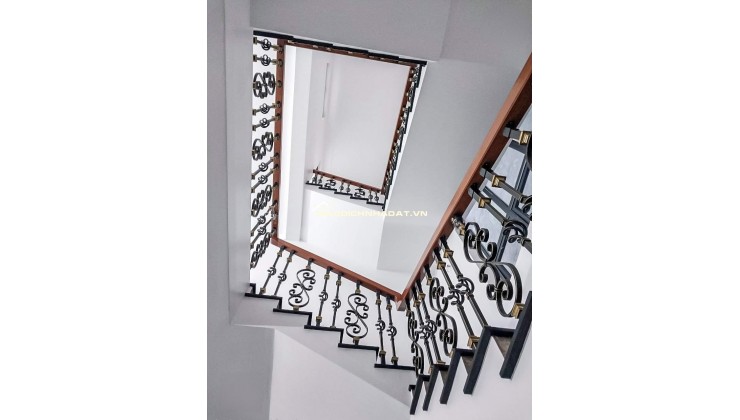Mình cho thuê nhà mới, hai cửa đi, 96m2_ 5T; vỉa hè, Minh Khai-31 Tr